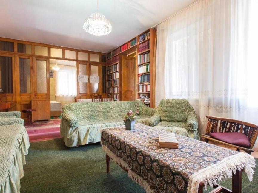 Veriko'S Guest Hause Kazbegi Eksteriør billede