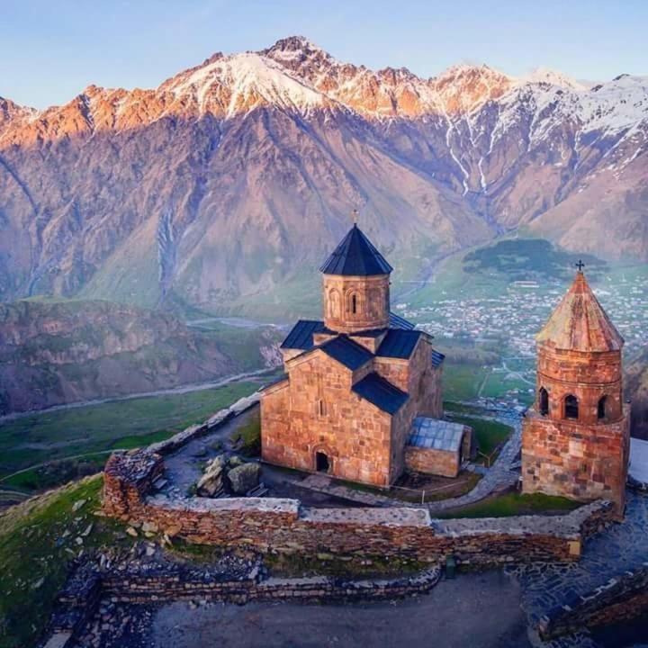 Veriko'S Guest Hause Kazbegi Eksteriør billede
